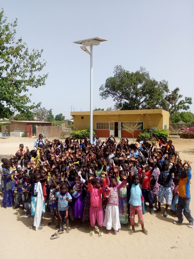 association-louly-lampadaire-solaire-senegal