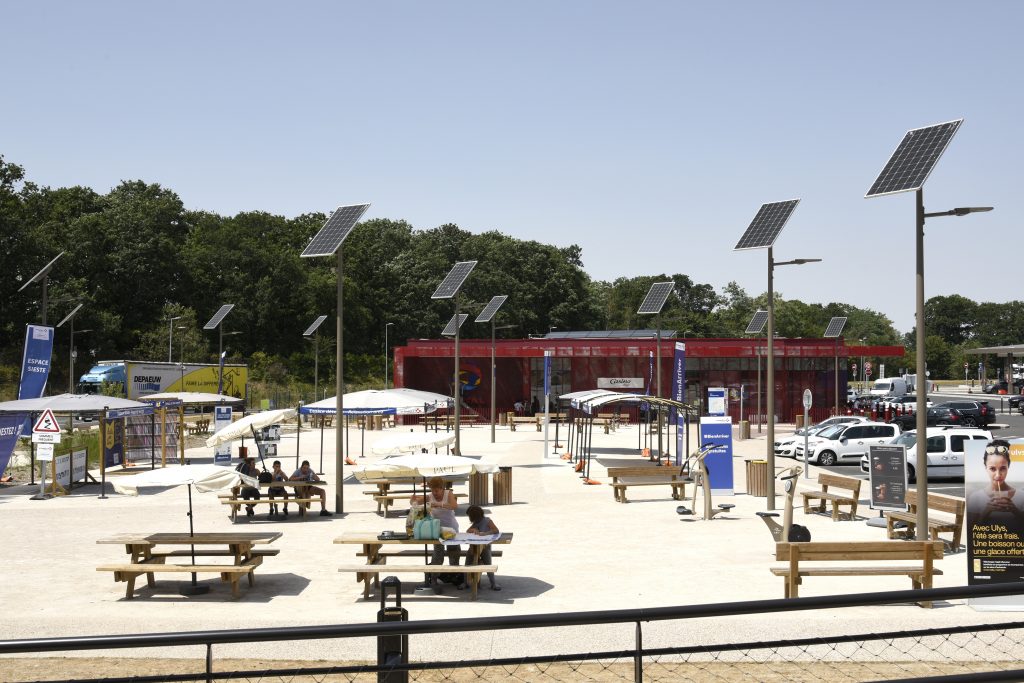 lampadaires solaires combi top 5 aire d'autoroute orléans gidy saran