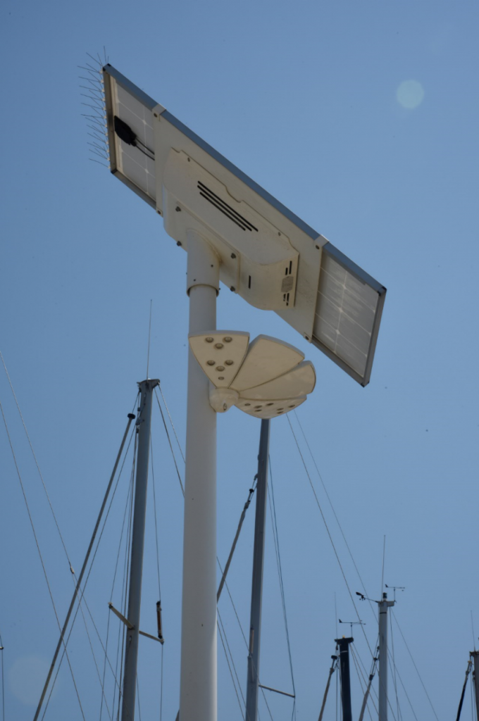 Candélabre solaire COMBI TOP MARGO