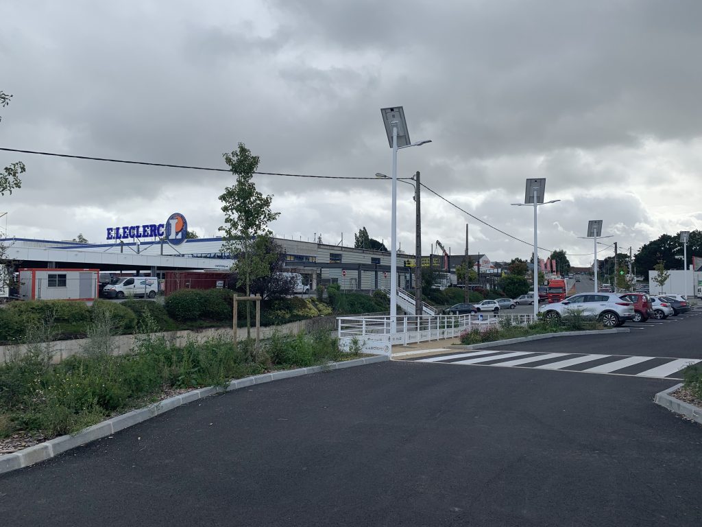 photos lampadaires solaires parking leclerc culturel maison