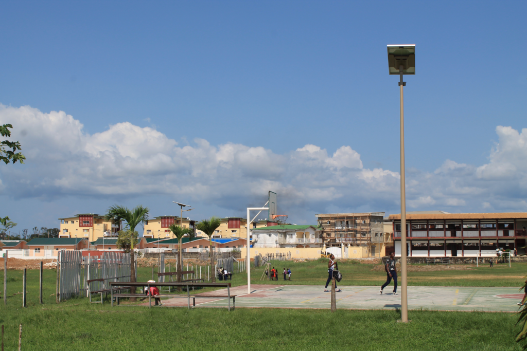 terrain de basket Gabon COMBI TOP 3
