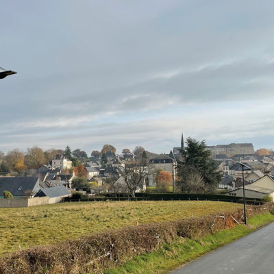 Installation de lampadaires solaires en zone résidentielle à Bourgneuf-la-forêt (53) - Combi Top 3 | Luminaire Tekk S